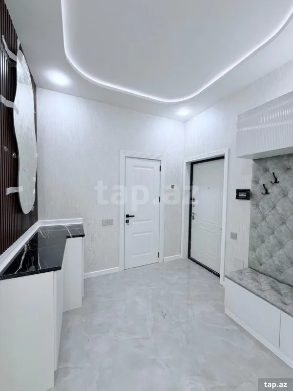 Satılır 2 otaqlı yeni tikili 61 m²
