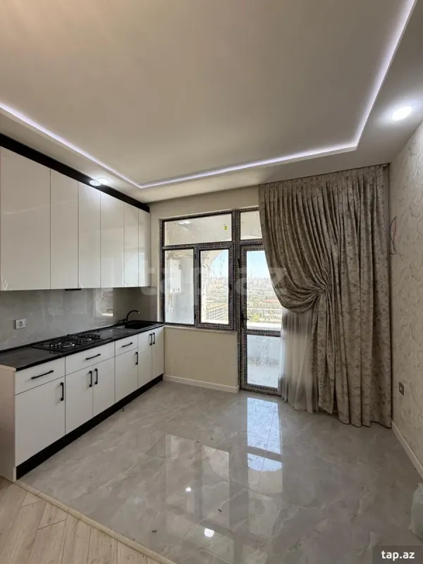 Satılır 2 otaqlı yeni tikili 61 m²