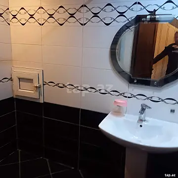 Kirayə verilir 2 otaqlı yeni tikili 72 m²