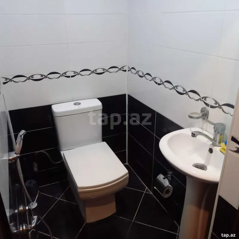 Kirayə verilir 2 otaqlı yeni tikili 72 m²