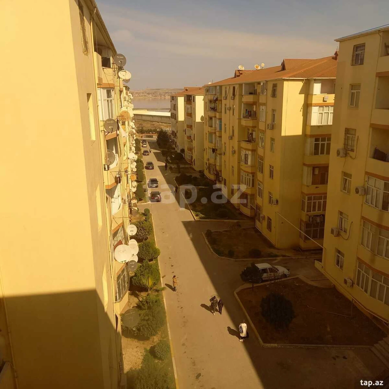 Kirayə verilir 2 otaqlı yeni tikili 72 m²