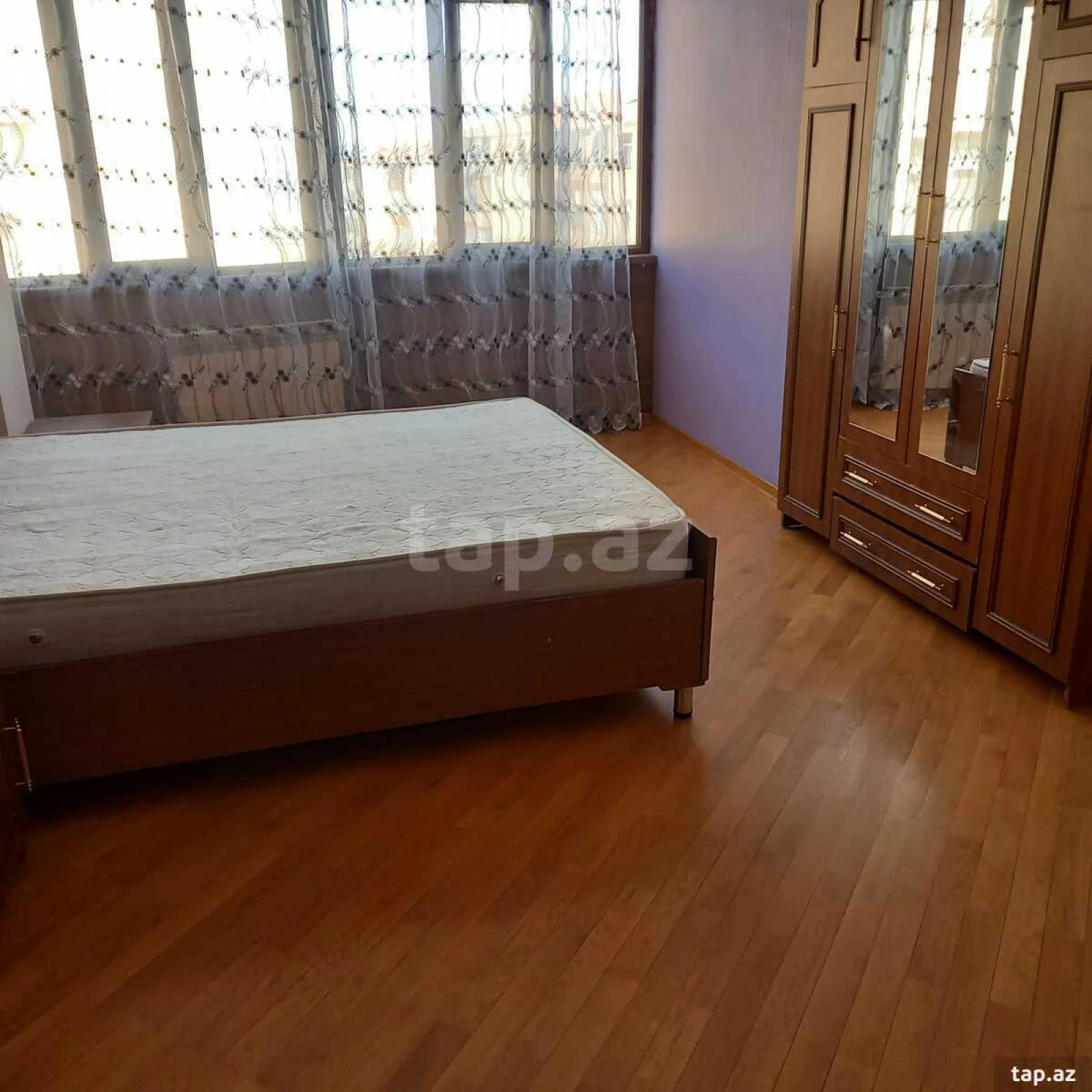 Kirayə verilir 2 otaqlı yeni tikili 72 m²