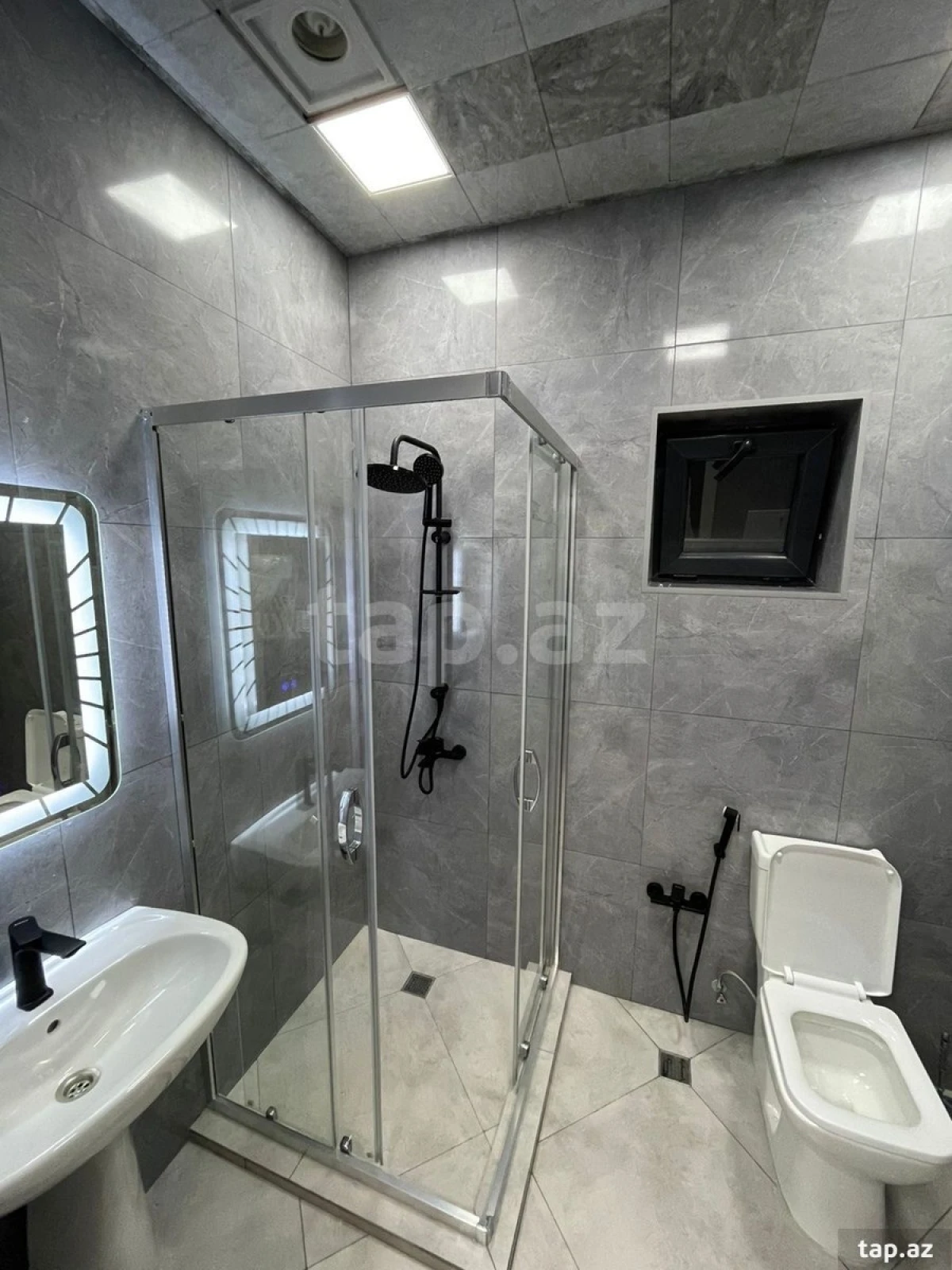 Satılır 4 otaqlı həyət evi