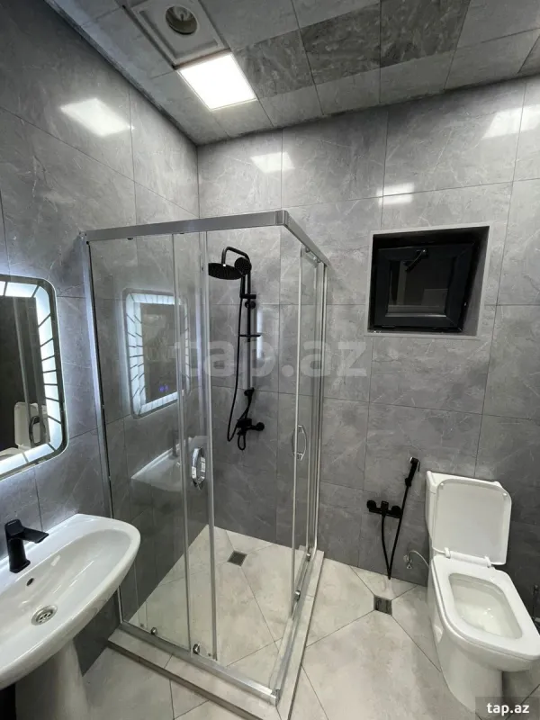 Satılır 4 otaqlı həyət evi