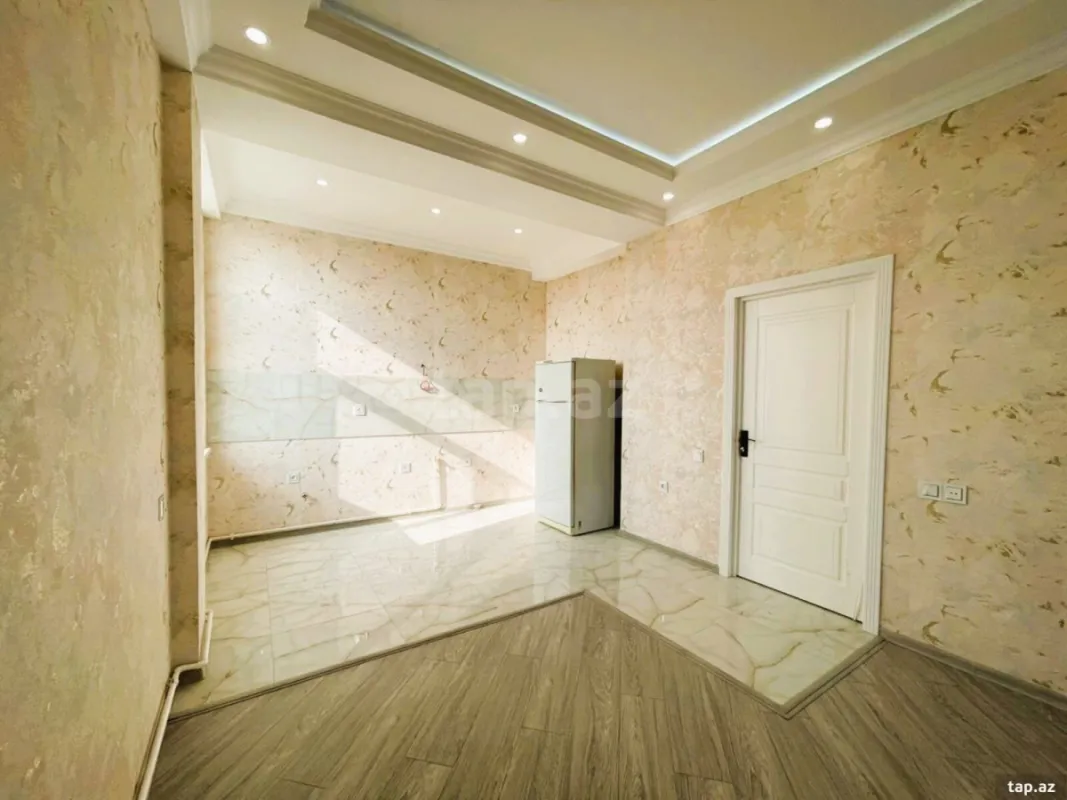 Satılır 3 otaqlı yeni tikili 85 m²