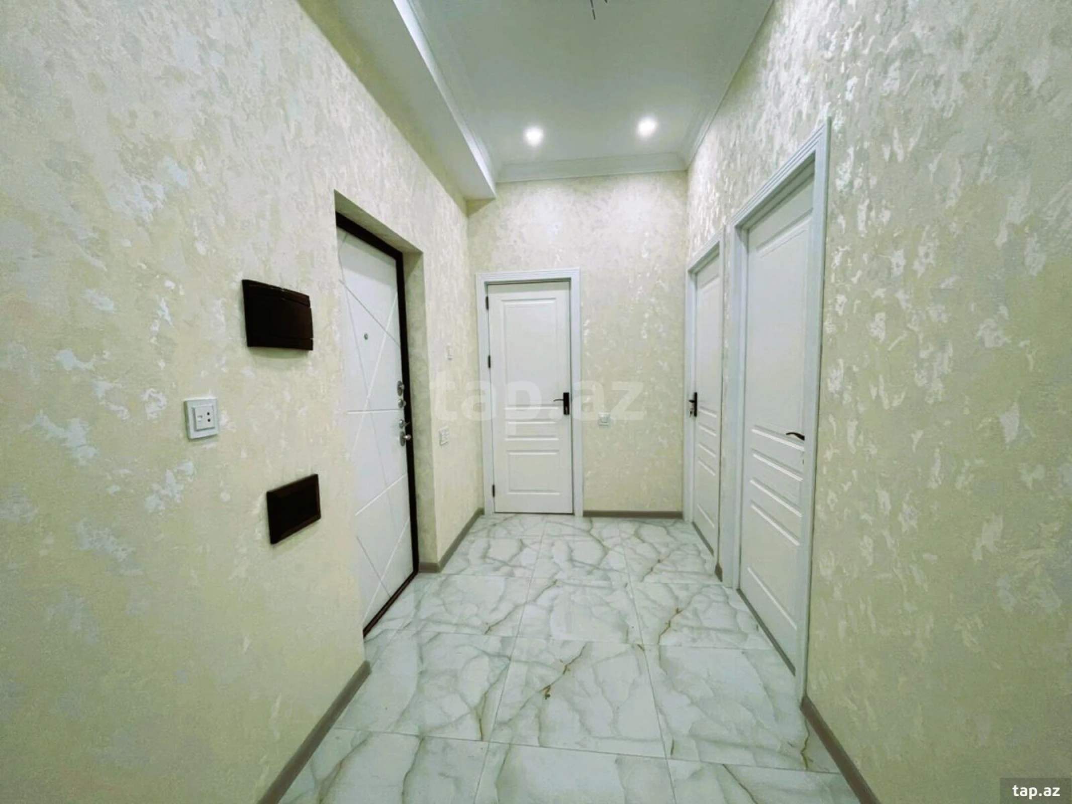 Satılır 3 otaqlı yeni tikili 85 m²