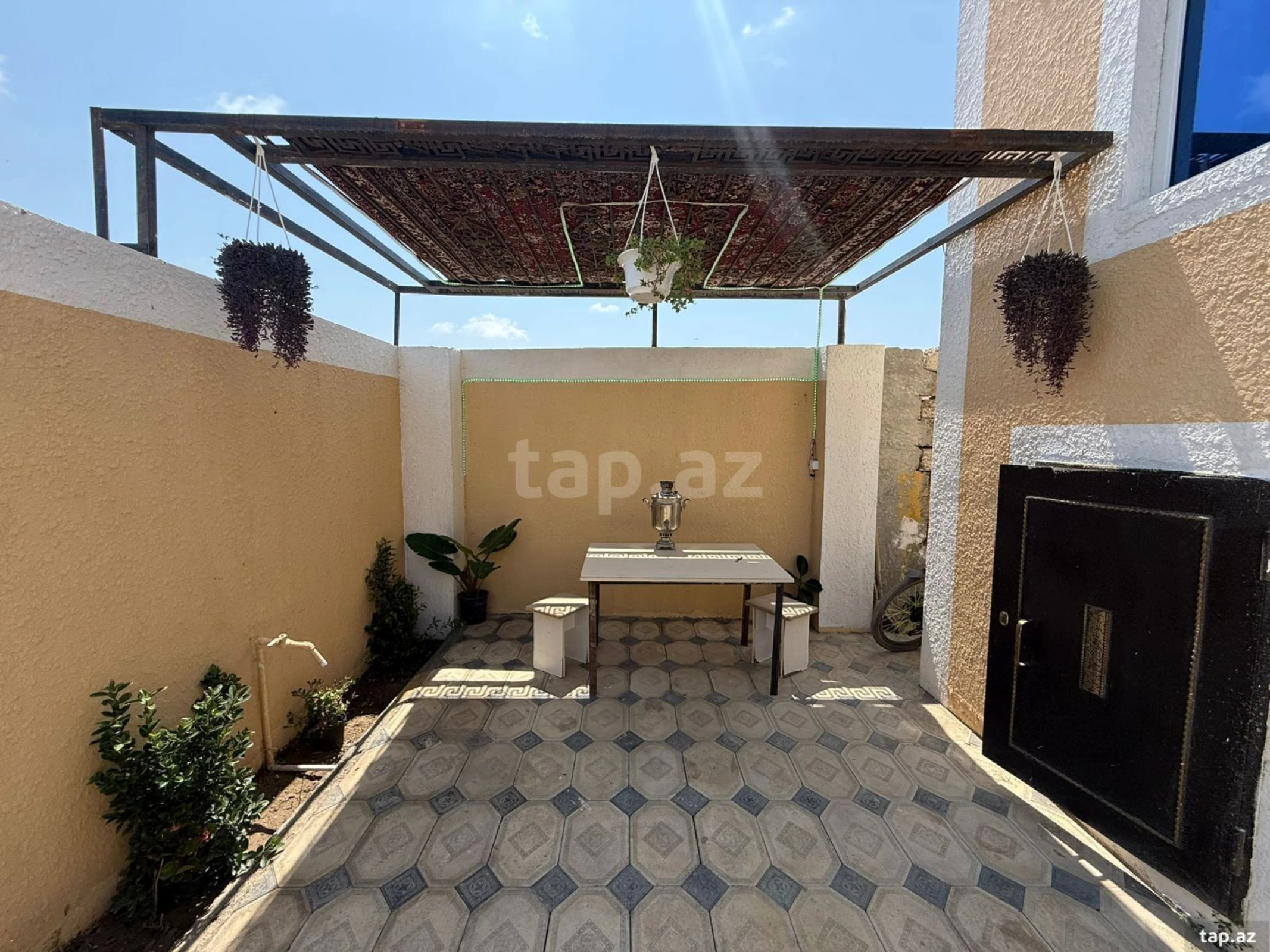 Satılır 3 otaqlı həyət evi