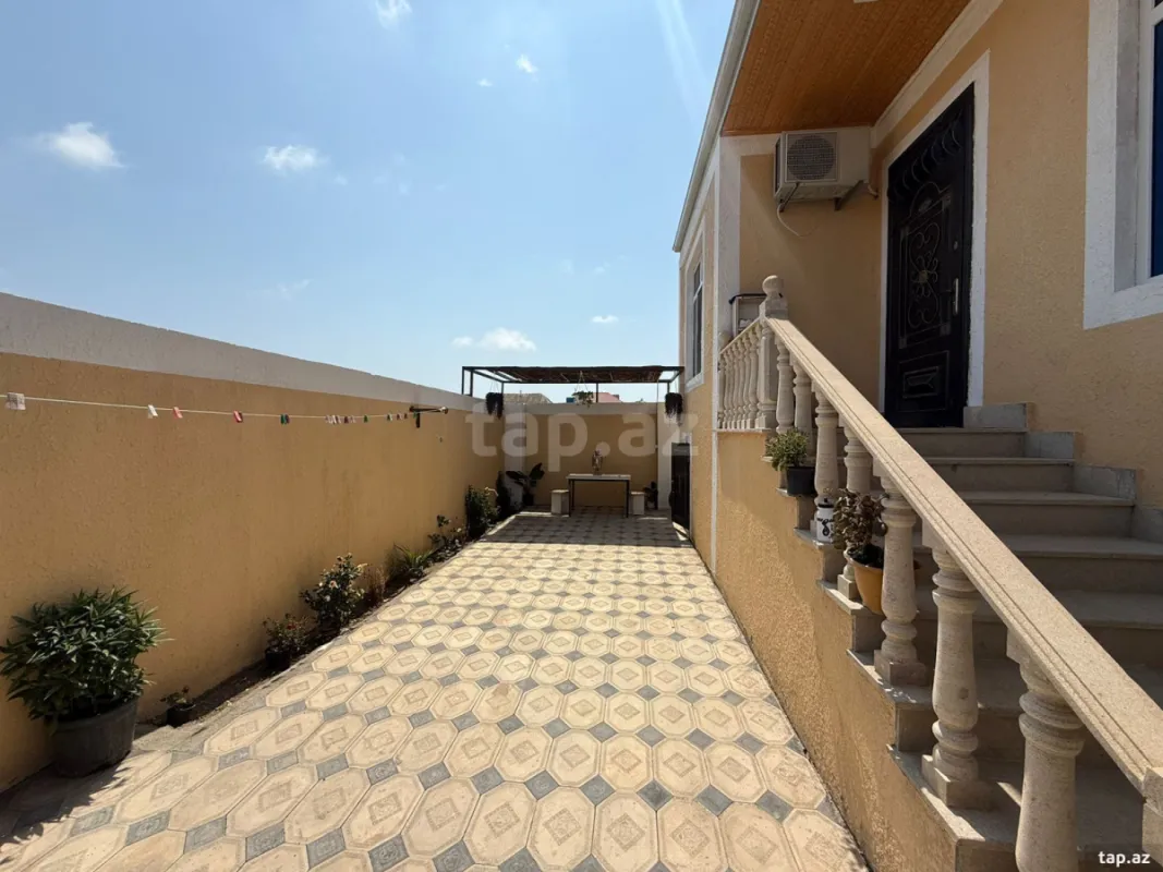 Satılır 3 otaqlı həyət evi