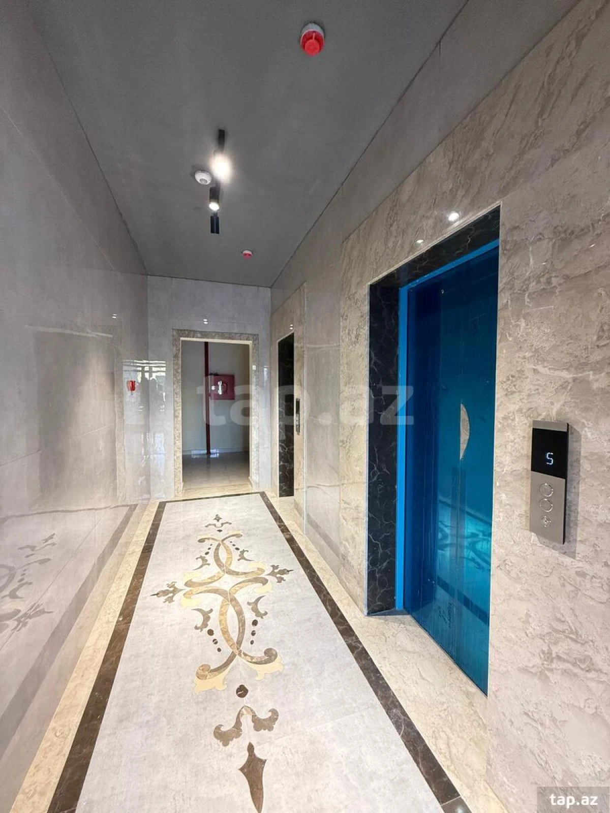 Satılır 4 otaqlı yeni tikili 136 m²