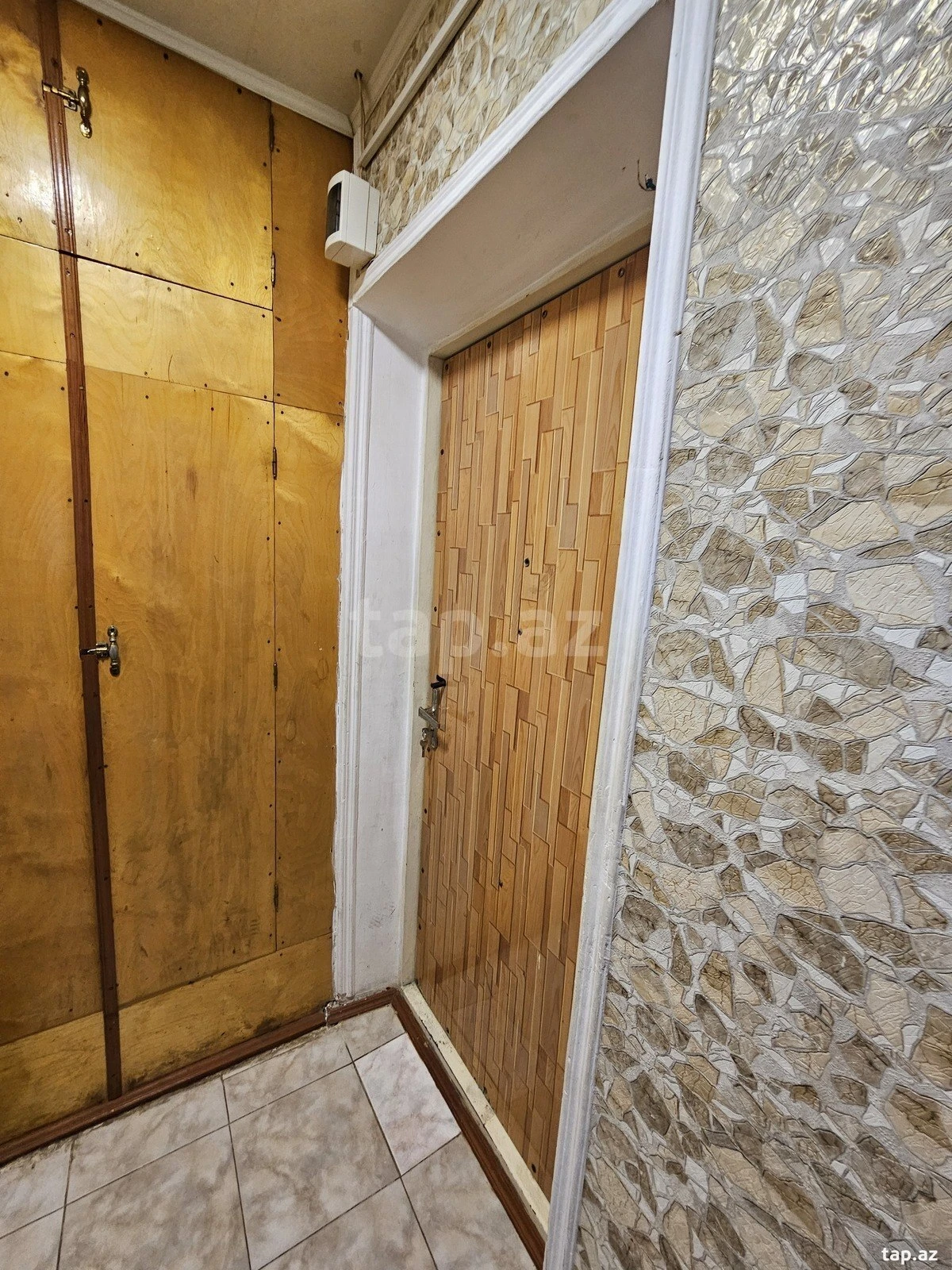 Satılır 2 otaqlı mənzil 46 m²
