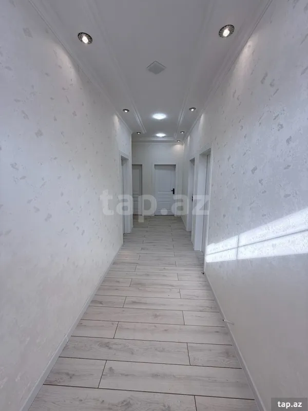 Satılır 4 otaqlı həyət evi