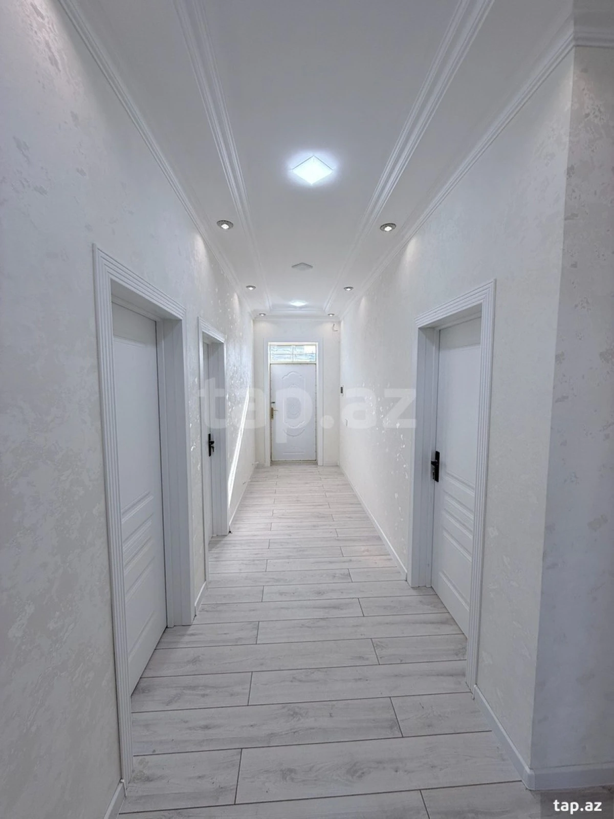 Satılır 4 otaqlı həyət evi