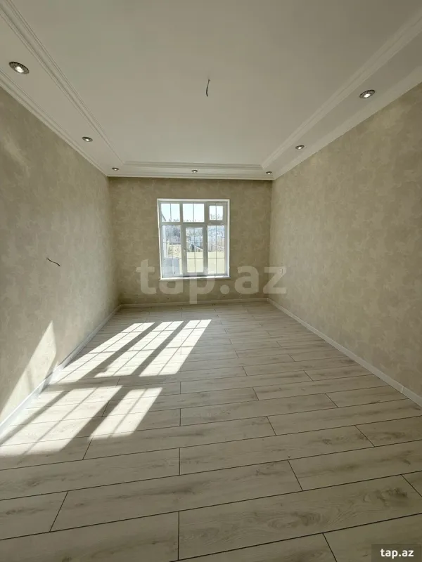 Satılır 4 otaqlı həyət evi