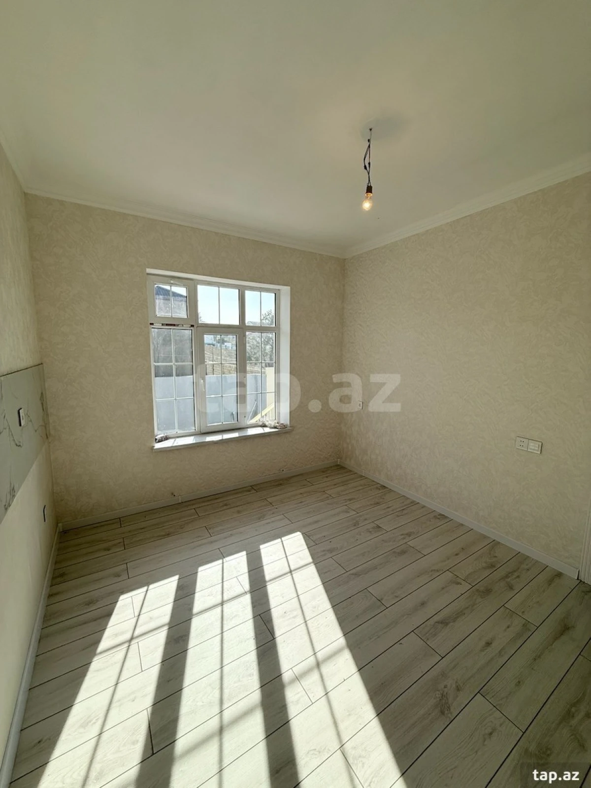 Satılır 4 otaqlı həyət evi