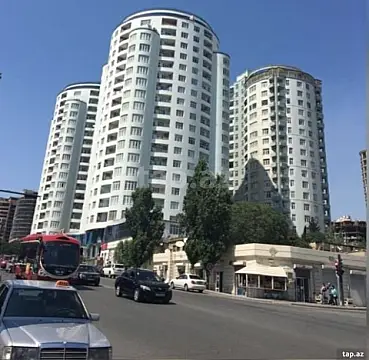 Kirayə verilir 4 otaqlı yeni tikili 220 m² — Bakı, Nəsimi 4 otaq 220.00 m²