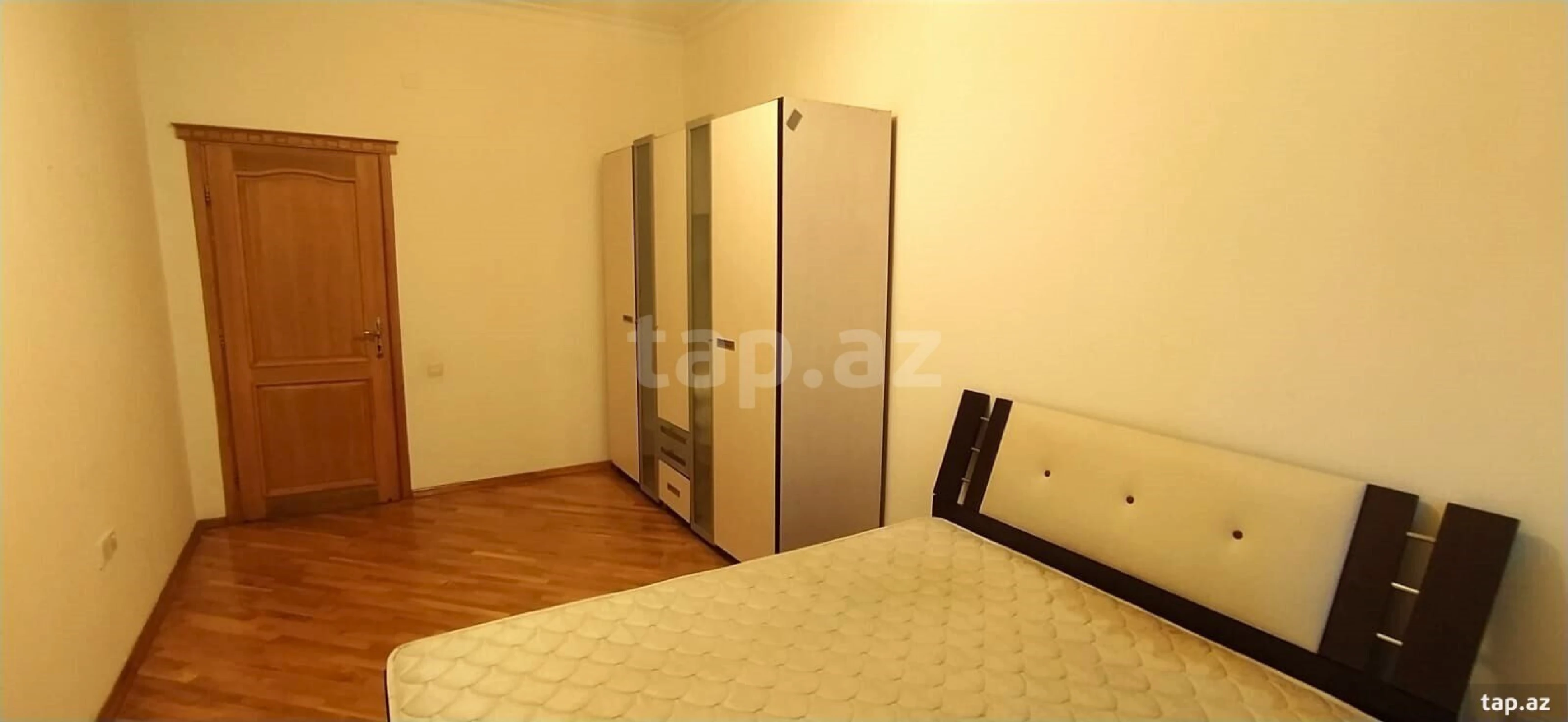 Kirayə verilir 4 otaqlı yeni tikili 220 m²