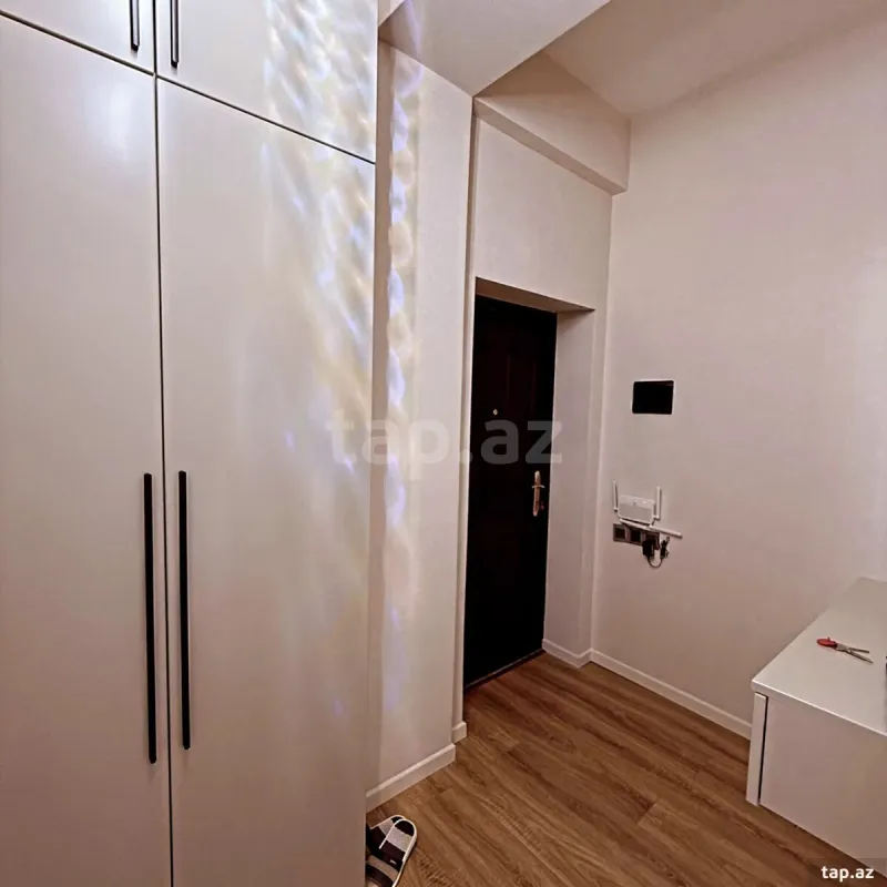 Satılır 2 otaqlı yeni tikili 70 m²