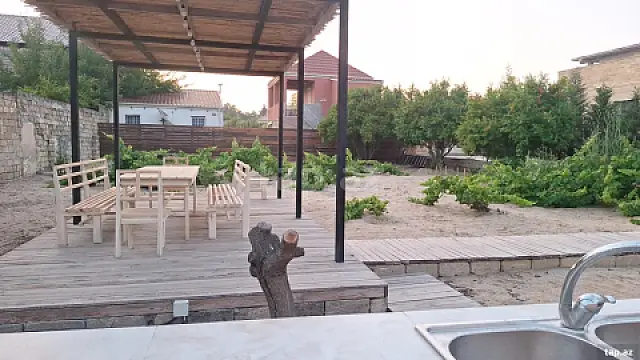 Kirayə verilir 4 otaqlı həyət evi 150 m²