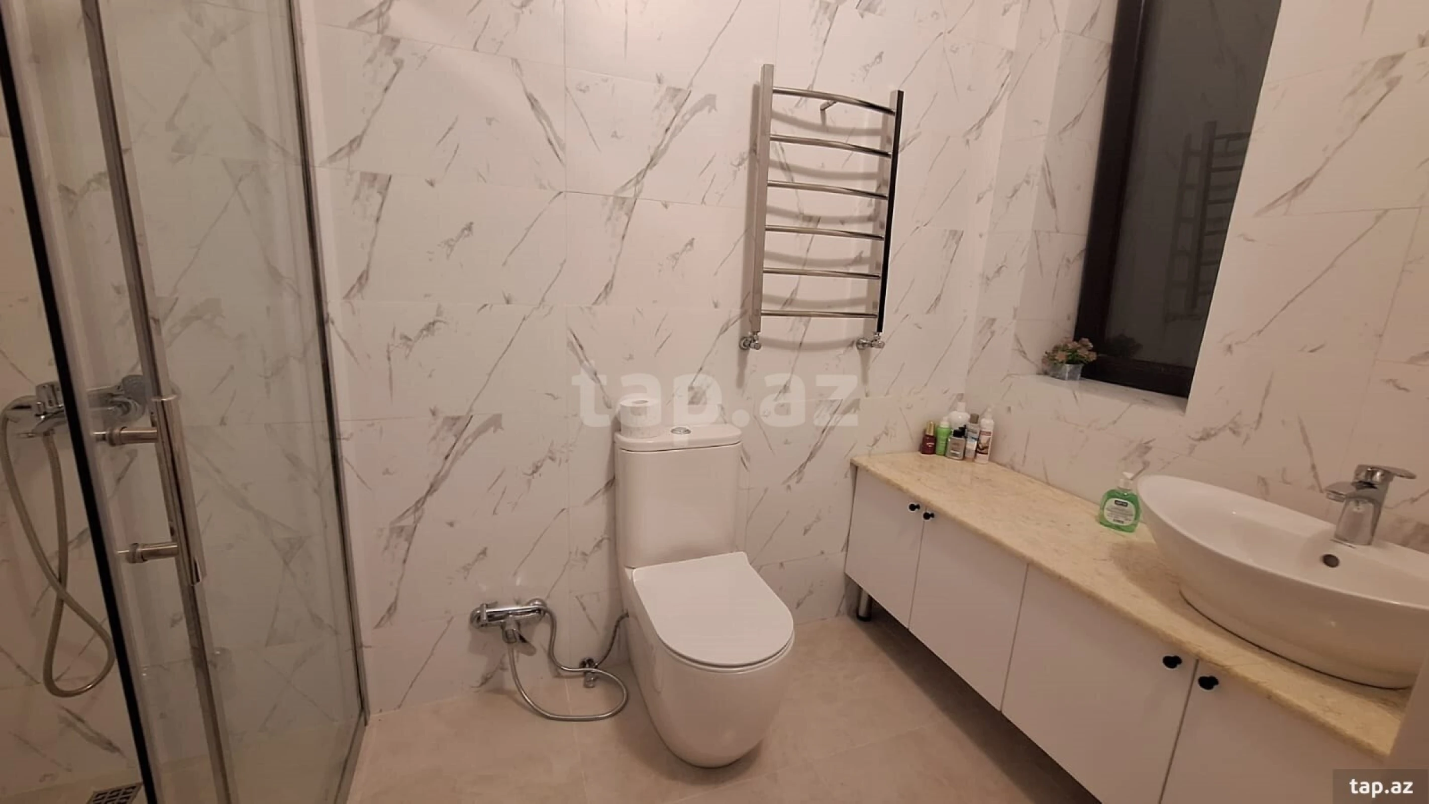 Kirayə verilir 4 otaqlı həyət evi 150 m²