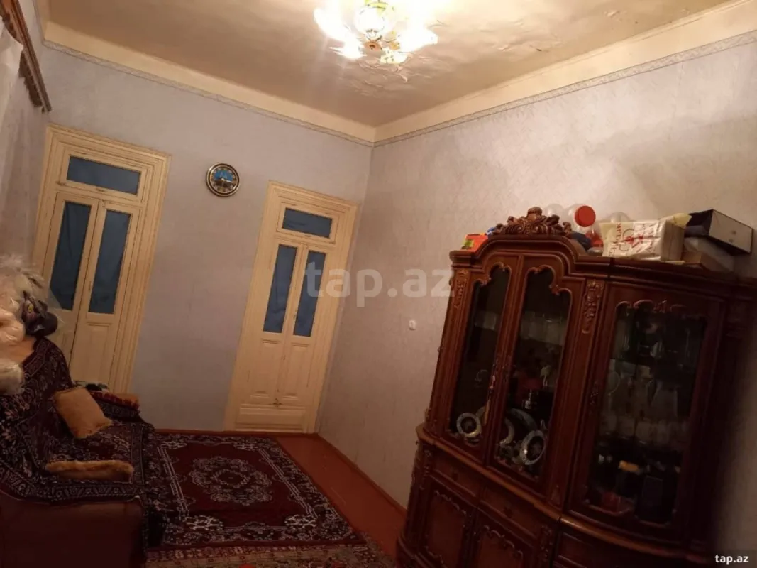 Satılır 4 otaqlı həyət evi