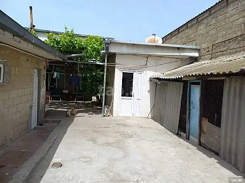 Satılır 4 otaqlı həyət evi