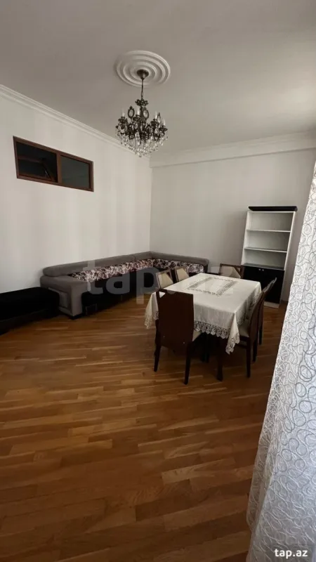 Kirayə verilir 3 otaqlı yeni tikili 100 m²
