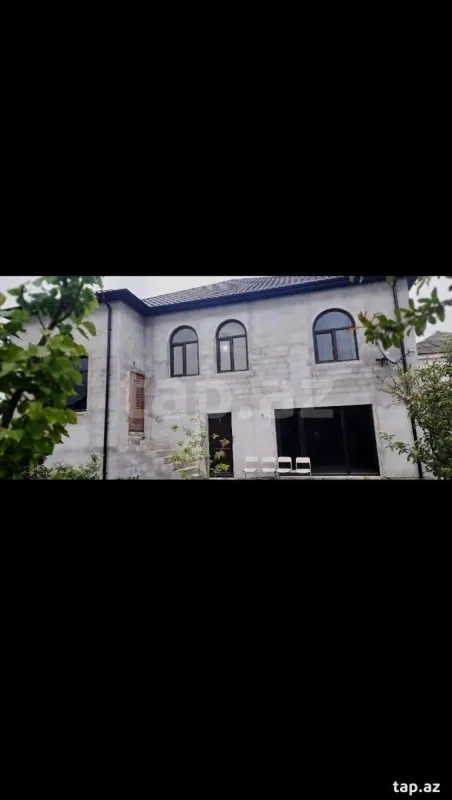 Satılır 6 otaqlı həyət evi