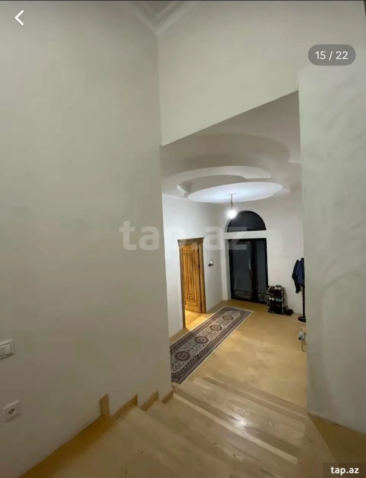 Satılır 6 otaqlı həyət evi