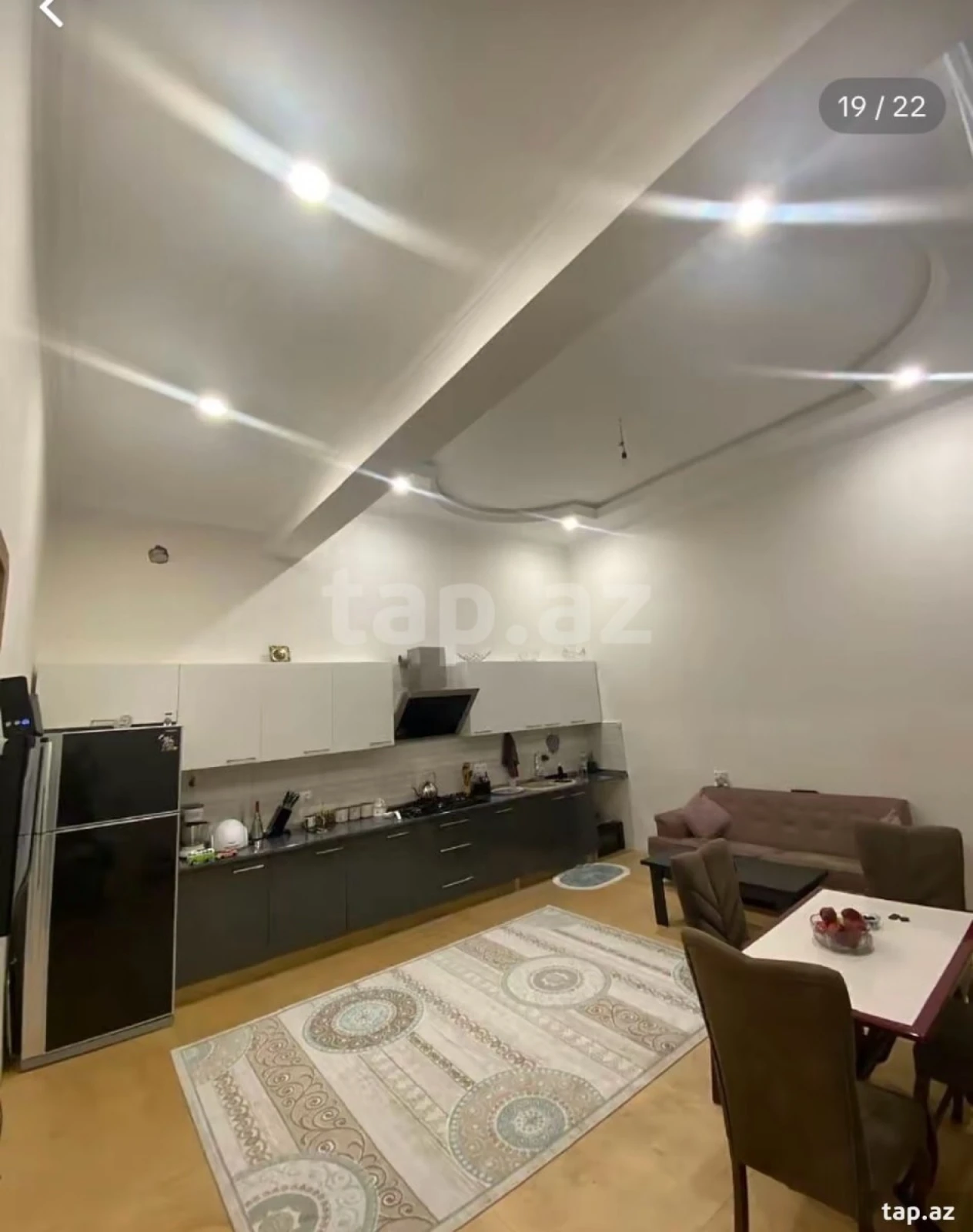 Satılır 6 otaqlı həyət evi