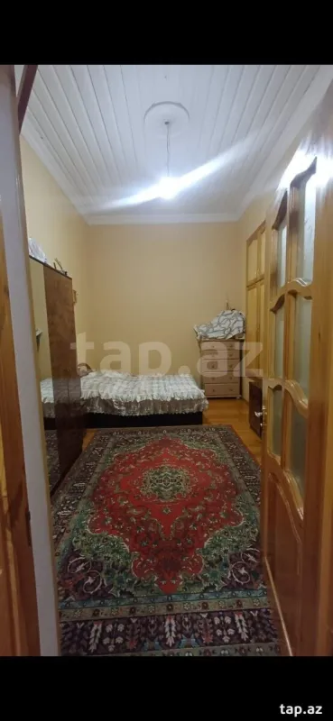 Satılır 4 otaqlı mənzil 105 m²