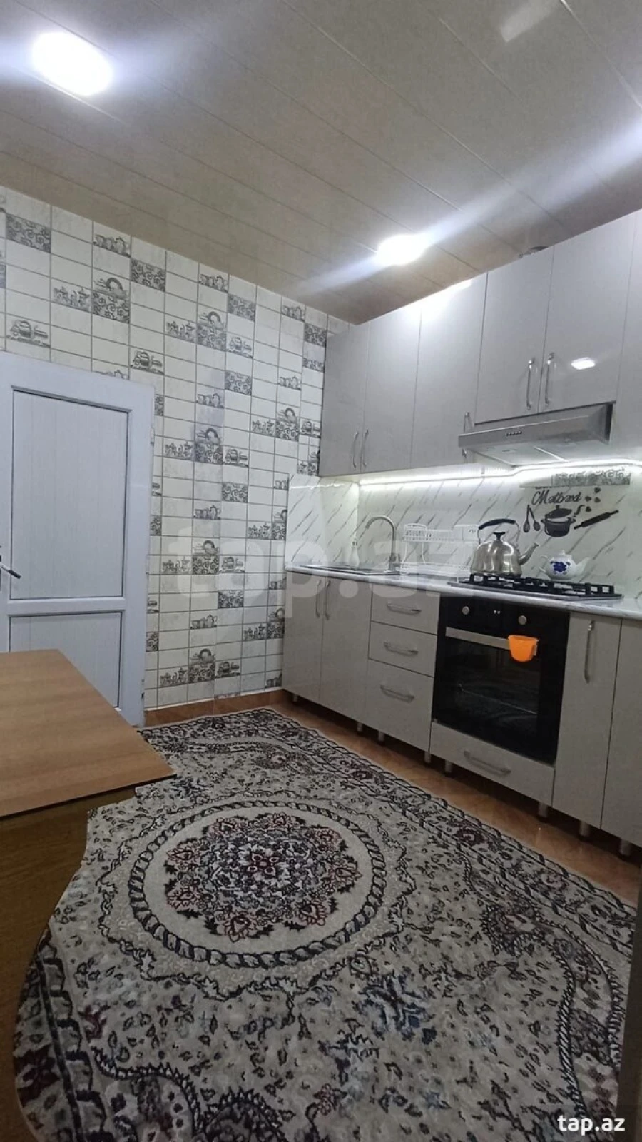 Satılır 4 otaqlı mənzil 105 m²