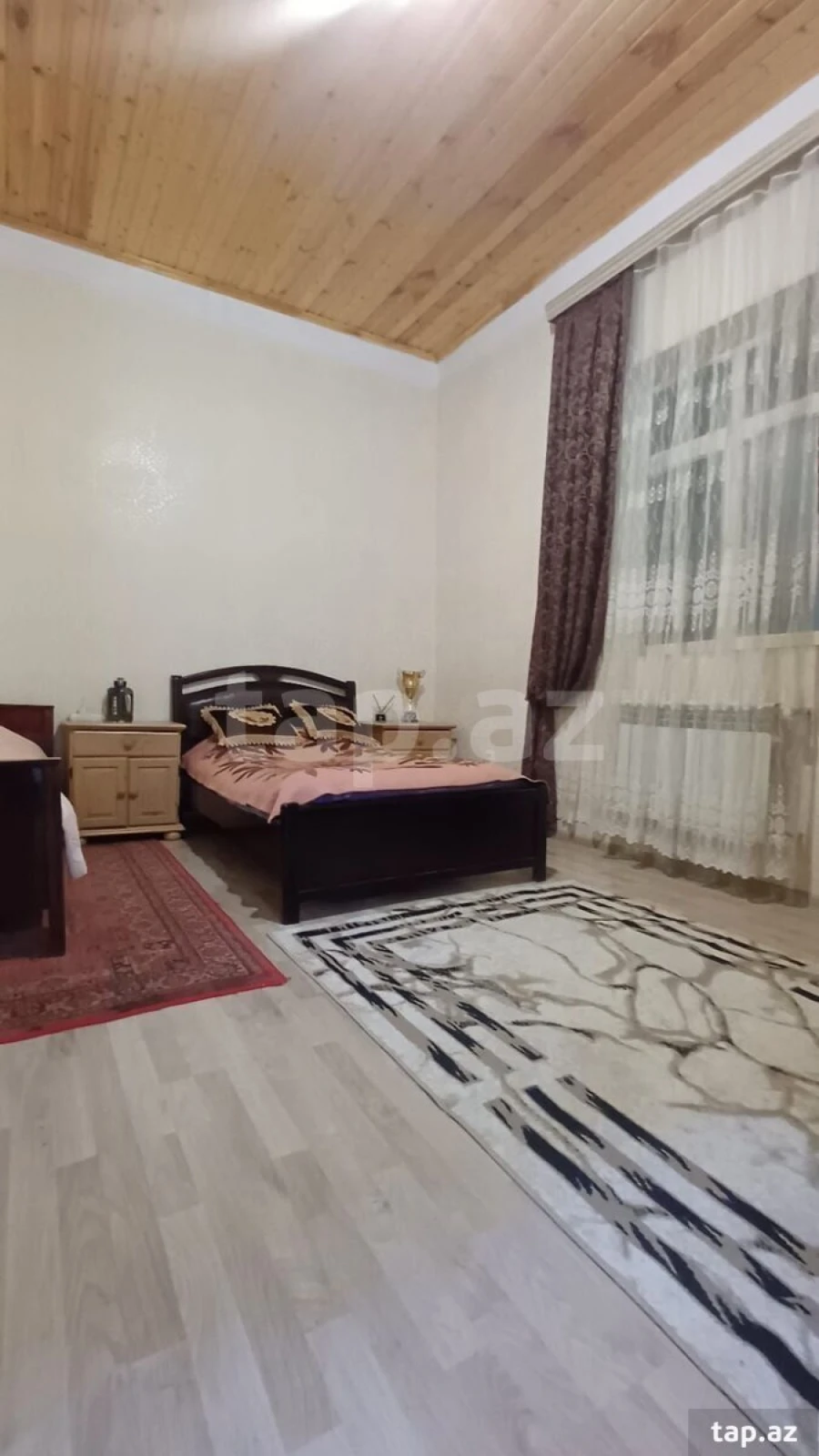 Satılır 4 otaqlı mənzil 105 m²