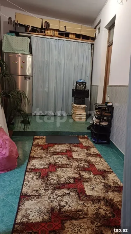 Satılır 4 otaqlı mənzil 105 m²