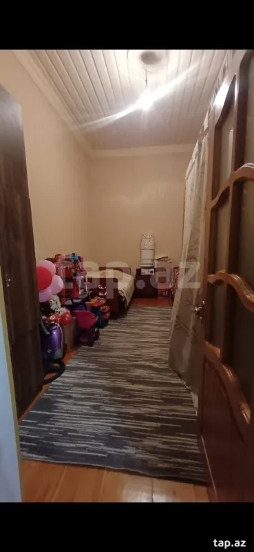 Satılır 4 otaqlı mənzil 105 m²