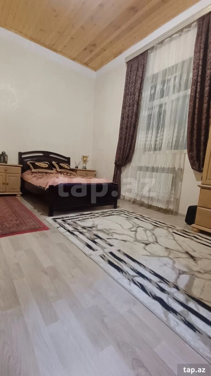Satılır 4 otaqlı mənzil 105 m²