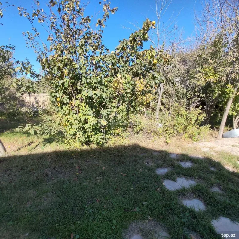 Satılır 4 otaqlı həyət evi