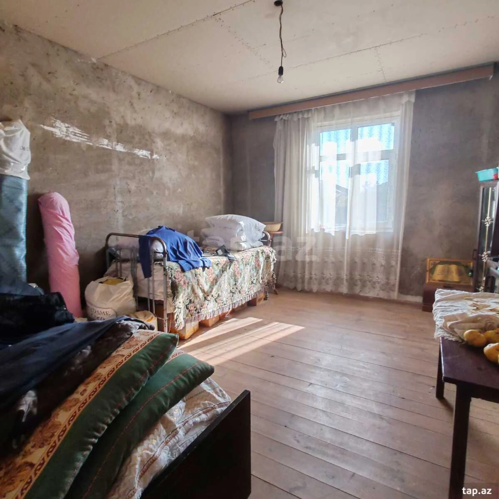 Satılır 4 otaqlı həyət evi