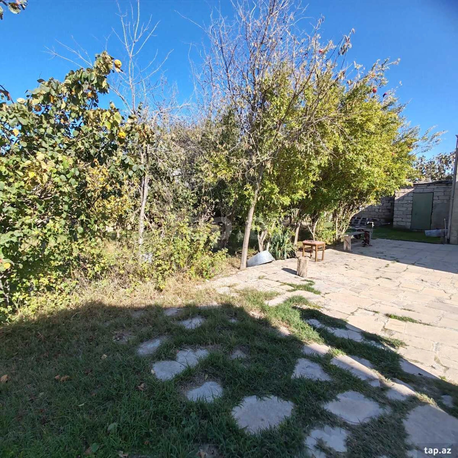 Satılır 4 otaqlı həyət evi