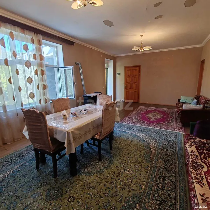 Satılır 4 otaqlı həyət evi