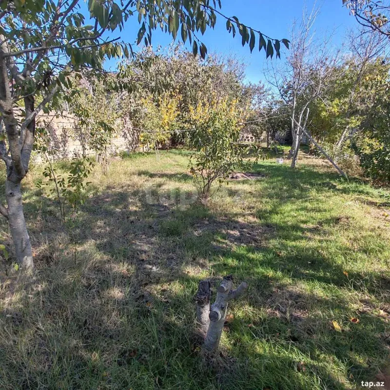 Satılır 4 otaqlı həyət evi