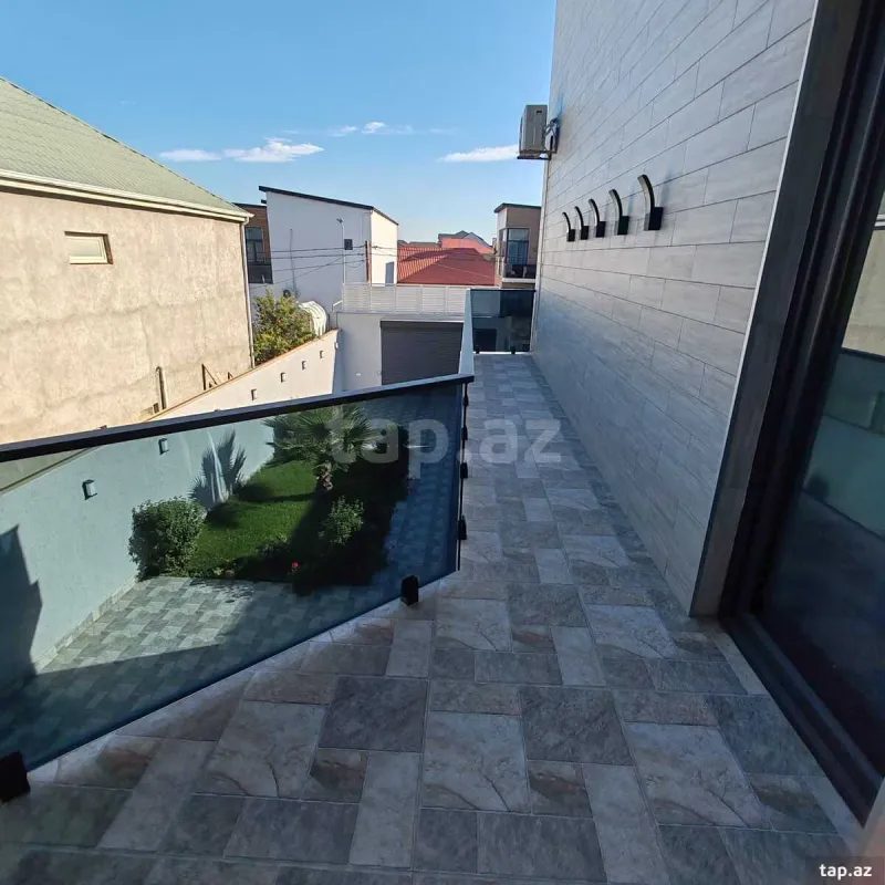 Satılır 5 otaqlı həyət evi