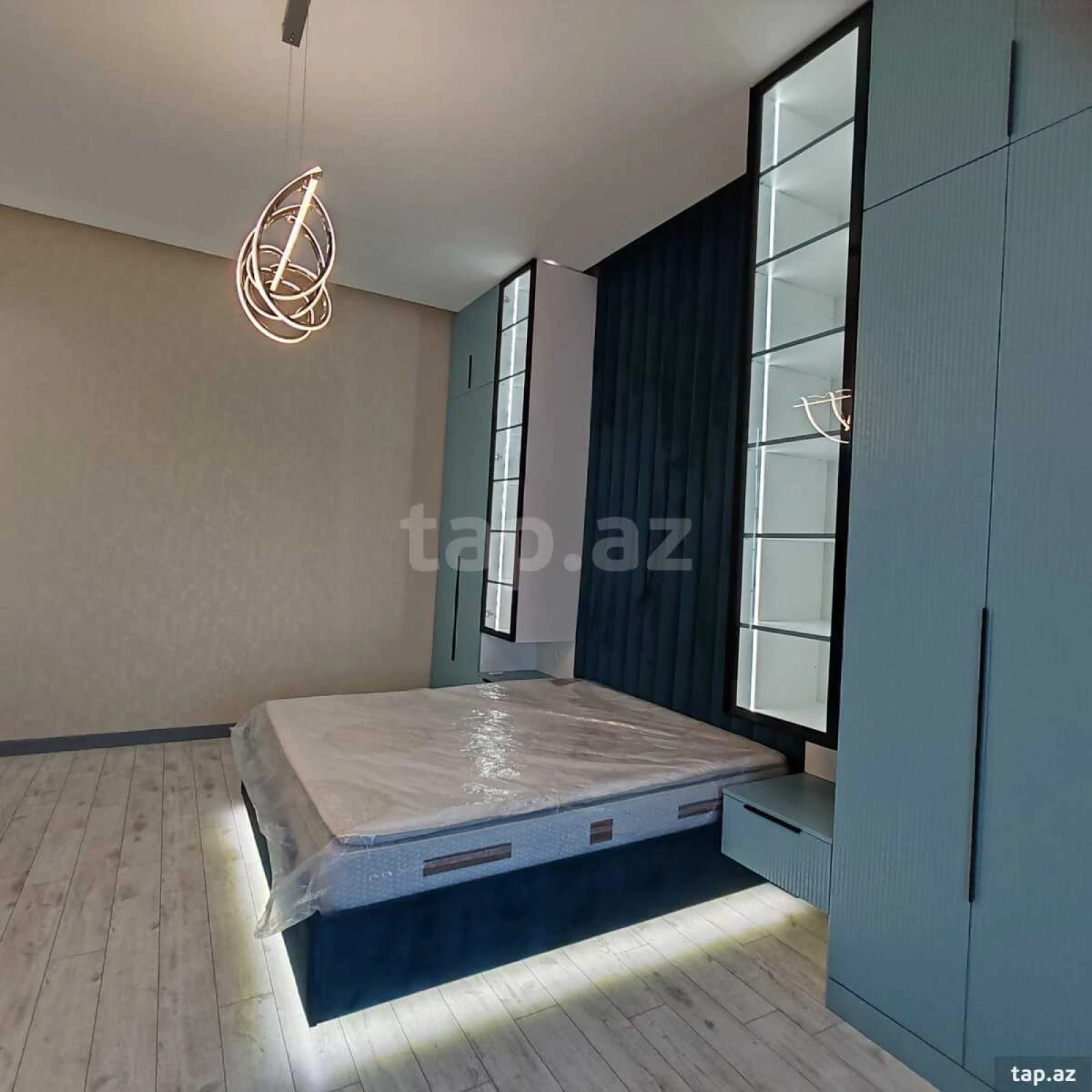 Satılır 5 otaqlı həyət evi