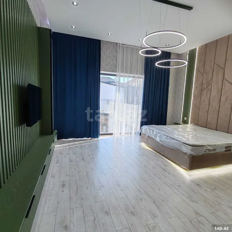 Satılır 5 otaqlı həyət evi