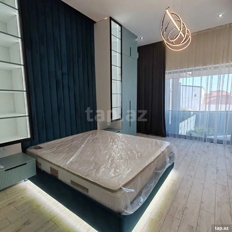 Satılır 5 otaqlı həyət evi