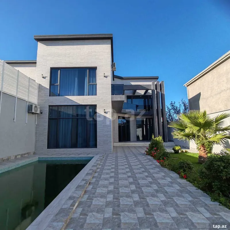 Satılır 5 otaqlı həyət evi