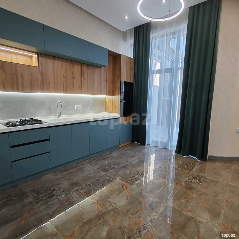 Satılır 5 otaqlı həyət evi