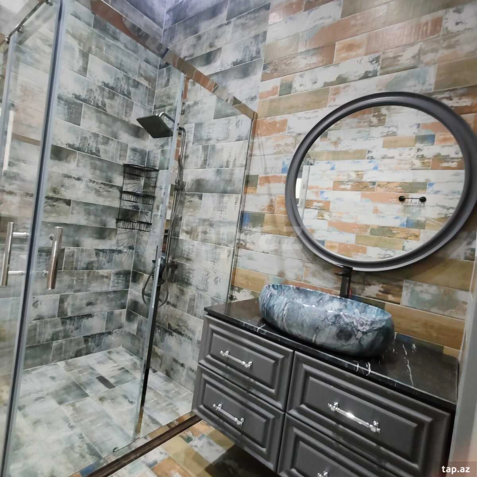 Satılır 5 otaqlı həyət evi