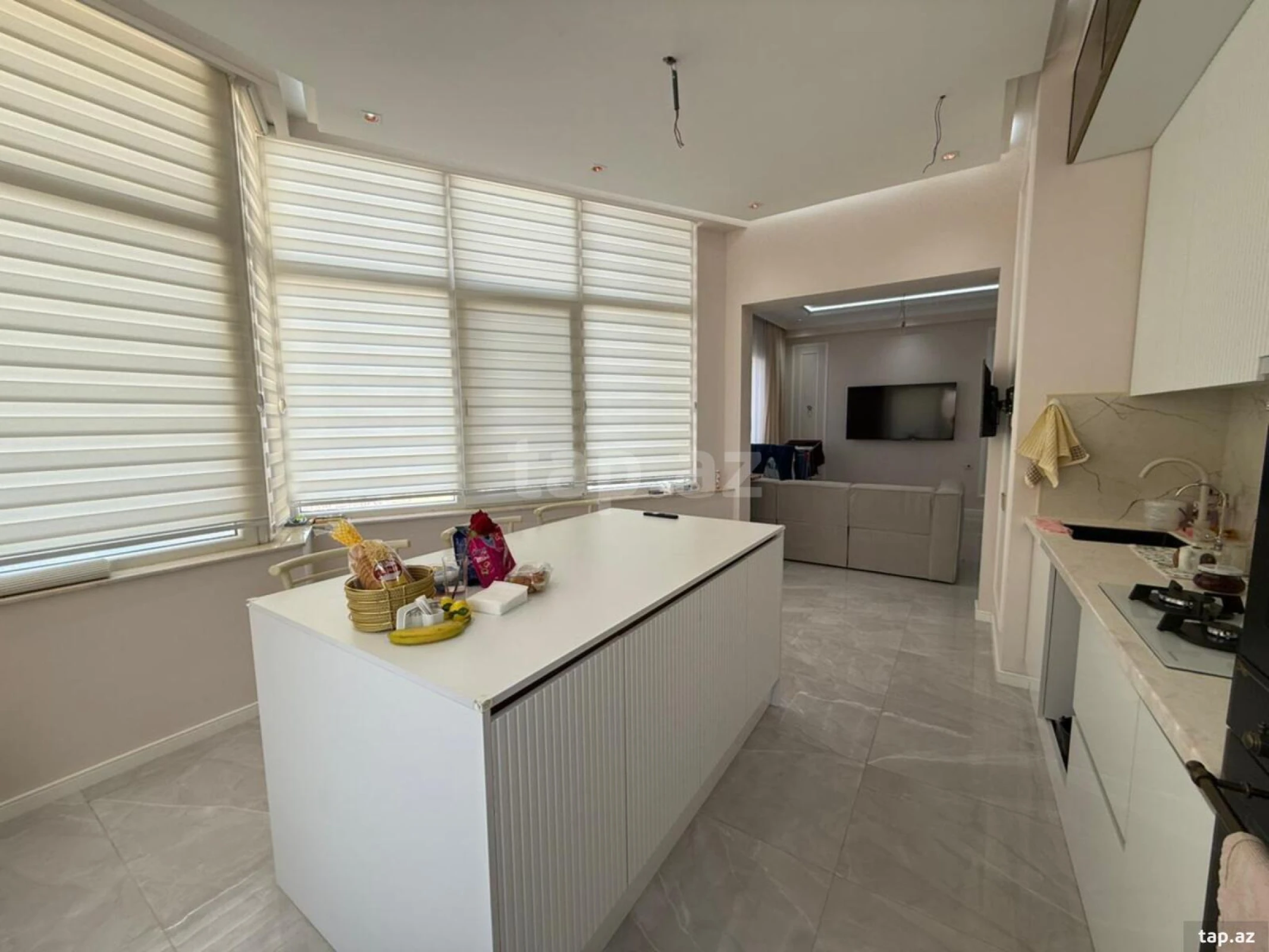 Satılır 3 otaqlı yeni tikili 122 m²