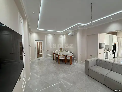 Satılır 3 otaqlı yeni tikili 122 m²