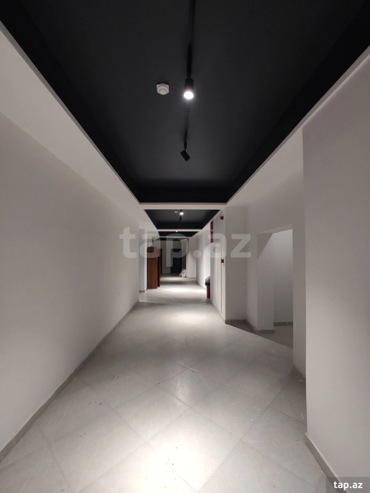 Satılır 3 otaqlı yeni tikili 122 m²